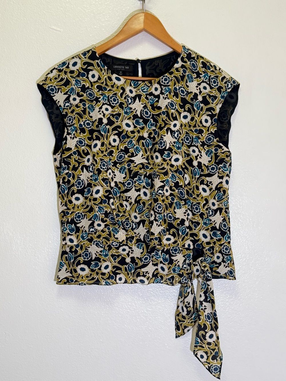 LaFayette New York - Floral Silk Sleeveless Tie Front Top Blouse - size M